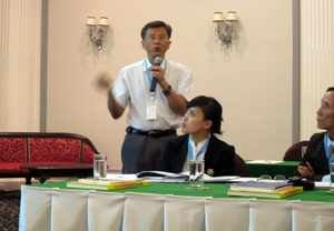 Dr. Viroj Tangcharoensathien viroj