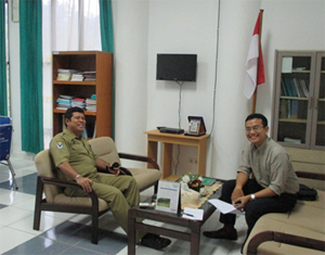 Suasana Diskusi dengan Kepala Dinas Kab. Jayapura, Khairul Lie, SKM,M. Kes ac19nov1
